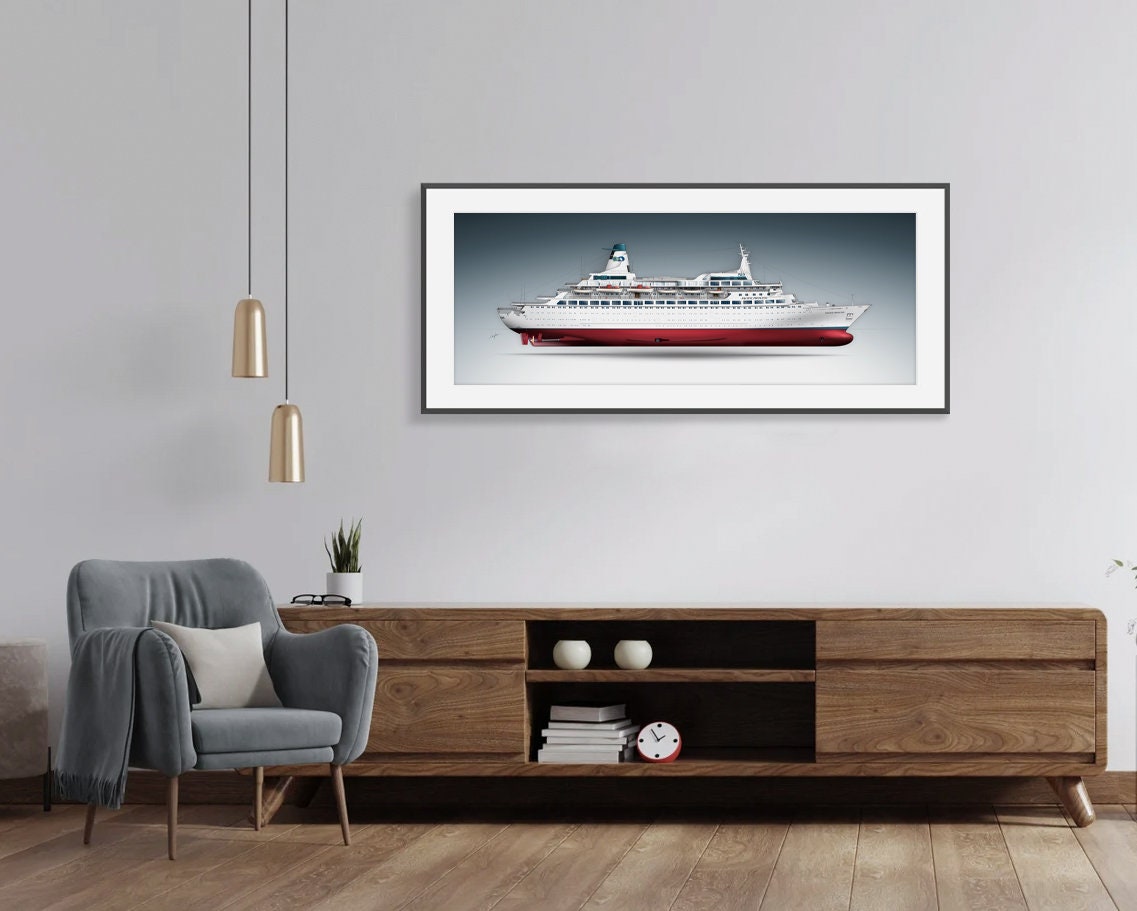 MS Pacific Princess 1975 | “The Love Boat” TV show | former Sea Venture | 1m long