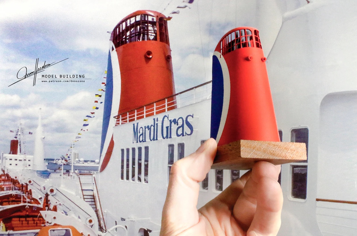 Mardi Gras in Carnival Cruise Line livery | 1:200 funnel model | Handmade to order