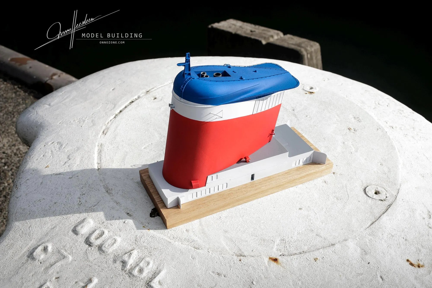 UNITED STATES 1952 in United States Line livery | 1:200 funnel miniature | Handmade to order