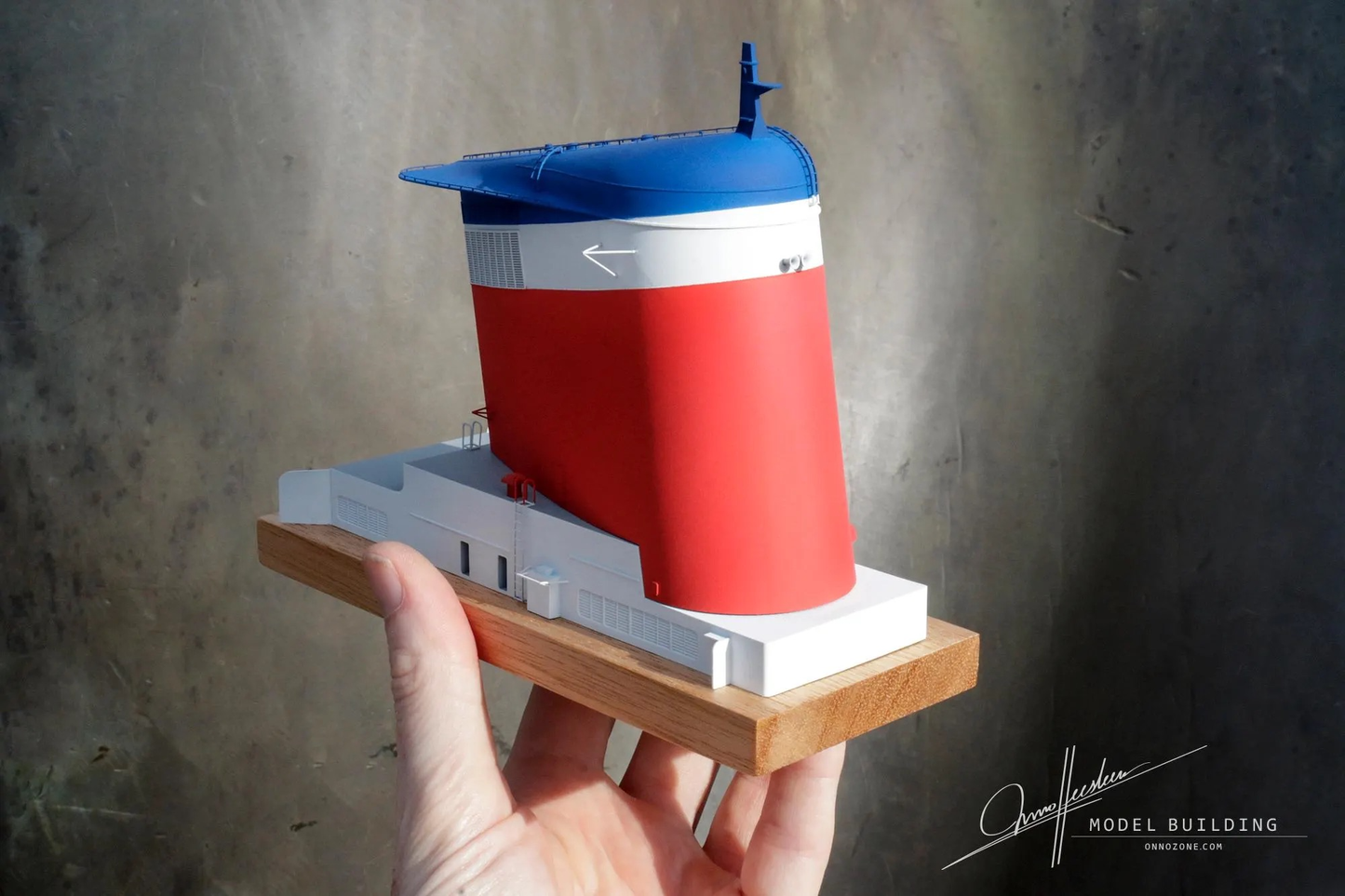 UNITED STATES 1952 in United States Line livery | 1:200 funnel miniature | Handmade to order