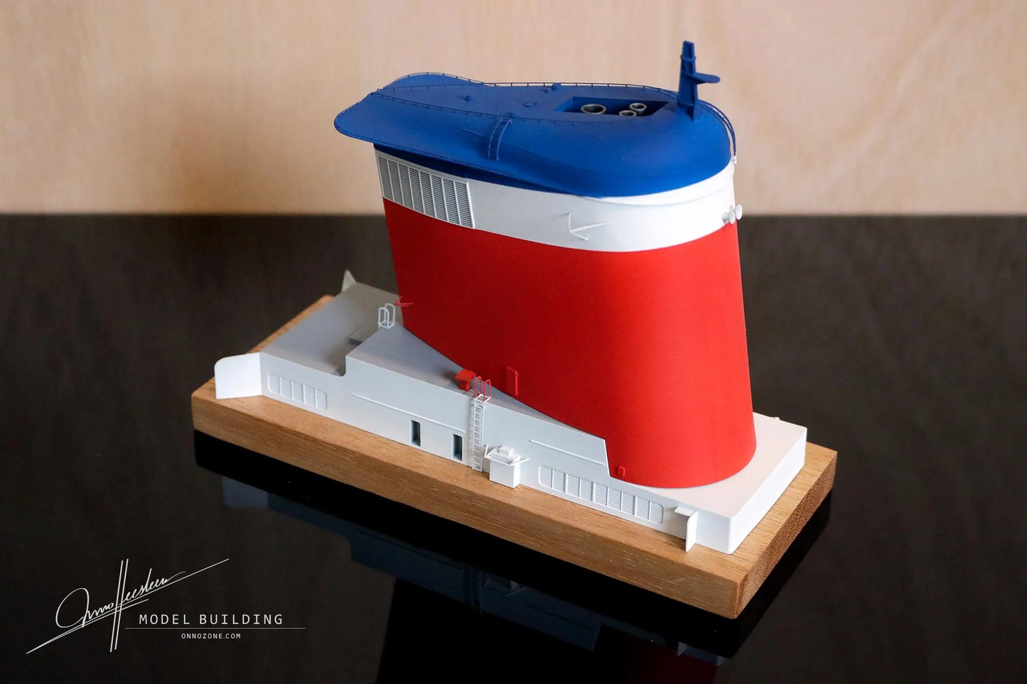 UNITED STATES 1952 in United States Line livery | 1:200 funnel miniature | Handmade to order