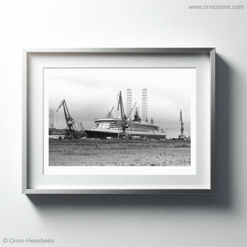 Queen Mary 2 #2.5 | Premium Giclée Print on Luster Paper | Long-Lasting Pigment Ink | A5 and A4 formats