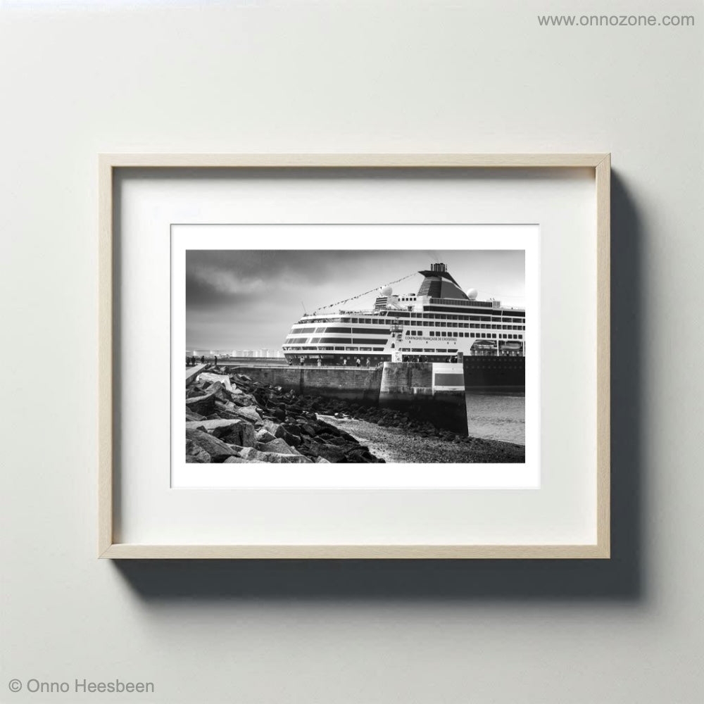 MS Renaissance #2.5 | Premium Giclée Print on Luster Paper | Long-Lasting Pigment Ink | A5 and A4 formats