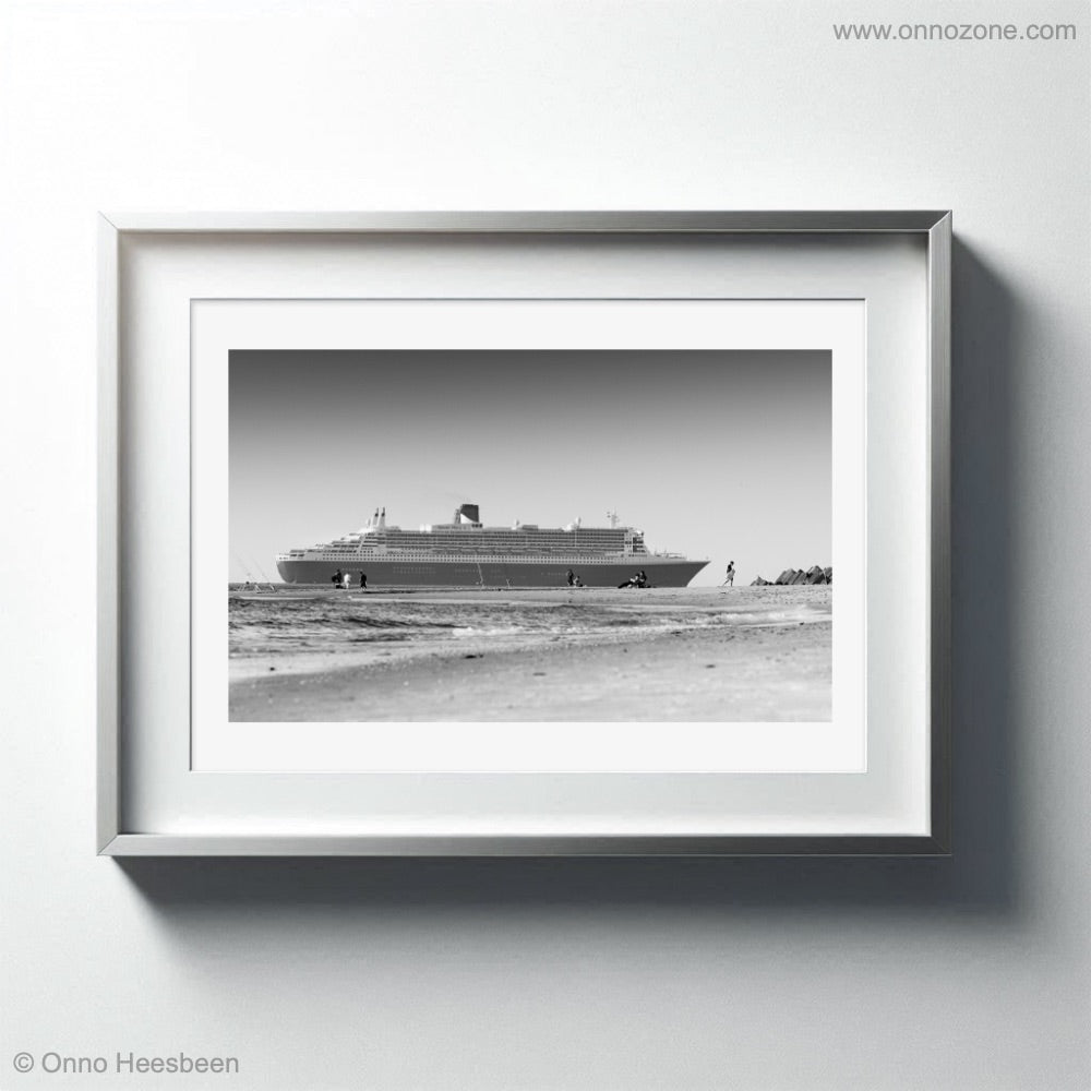 Queen Mary 2 #2 | Premium Giclée Print on Luster Paper | Long-Lasting Pigment Ink | A5 and A4 formats