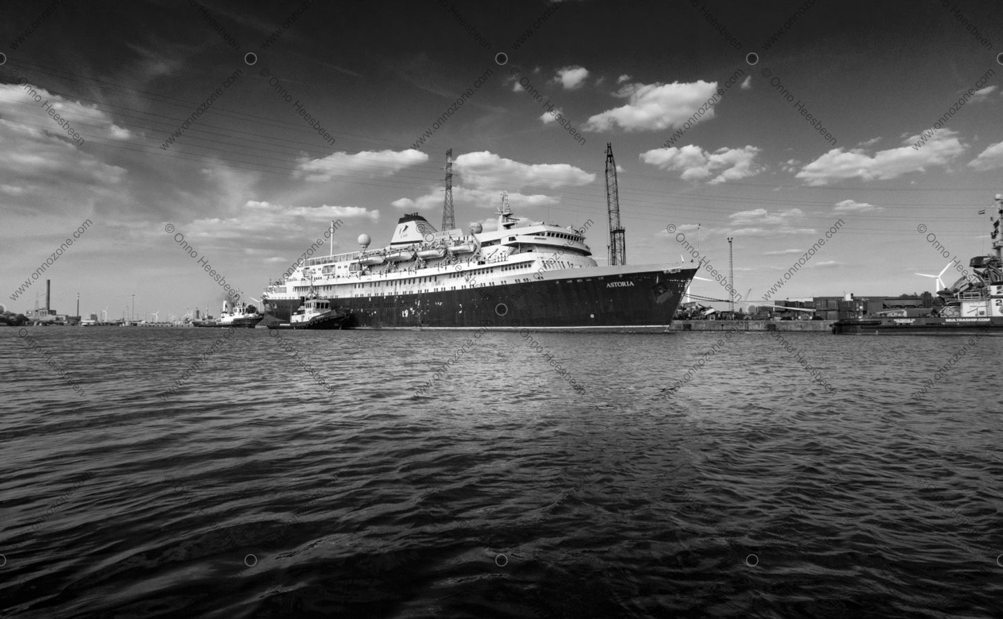 MS Astoria #4 | Premium Giclée Print on Luster Paper | Long-Lasting Pigment Ink | A5 and A4 formats