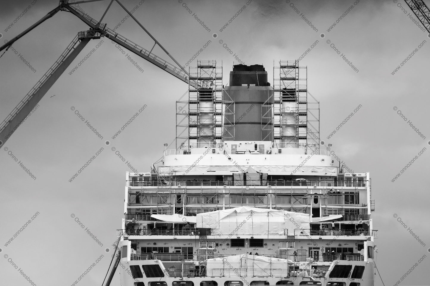 Queen Mary 2 #2.1 | Premium Giclée Print on Luster Paper | Long-Lasting Pigment Ink | A5 and A4 formats