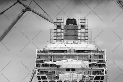 Queen Mary 2 #2.1 | Premium Giclée Print on Luster Paper | Long-Lasting Pigment Ink | A5 and A4 formats