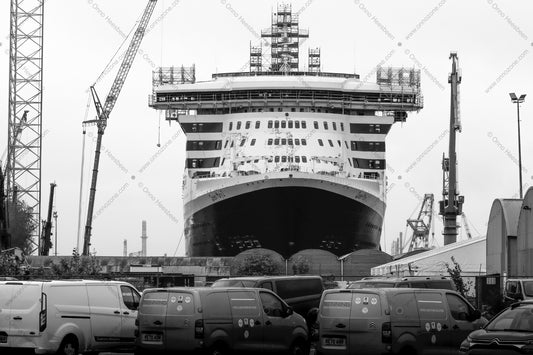 Queen Mary 2 #2.2 | Premium Giclée Print on Luster Paper | Long-Lasting Pigment Ink | A5 and A4 formats