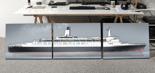 Queen Elizabeth 2 | year 1969 | QE2 | Triptych 50x70cm | Total size: 210x50cm
